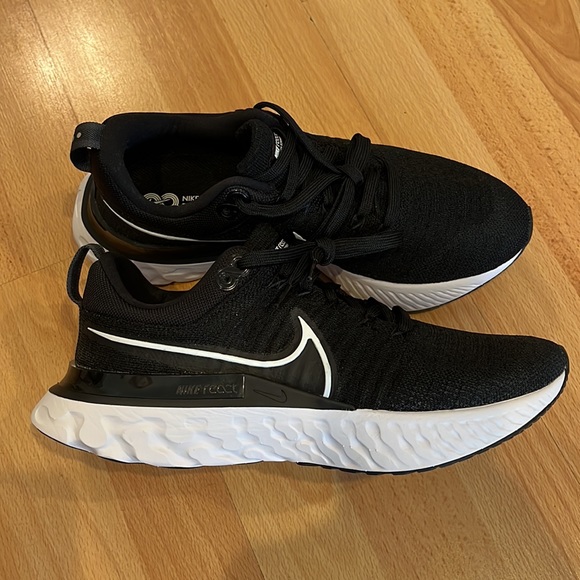 Nike Men's React Infinity Run Flyknit 2 Running Shoes Black - Picture 6 of 13